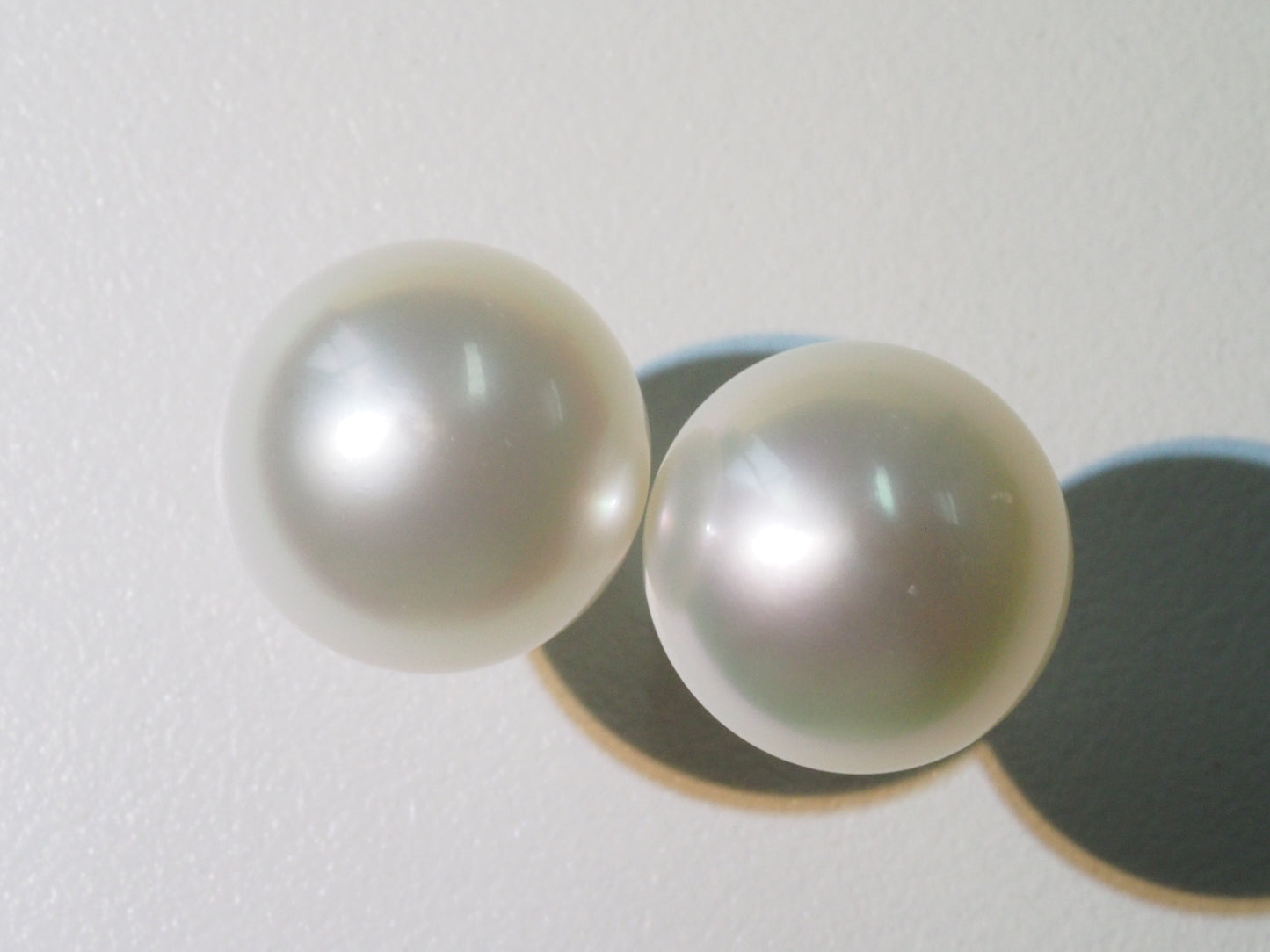Australian South Sea Pearl Stud Earrings 14-15mm | Tayam Jewellery