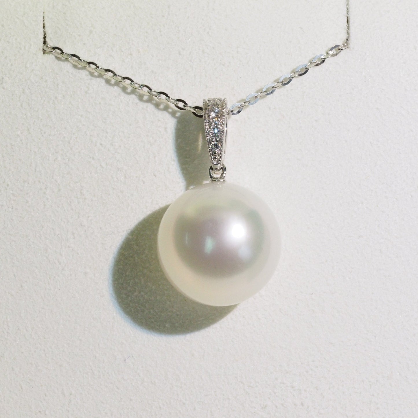 18K White Gold South Sea Pearl Pendant – Classic 13.5mm | Tayam Jewellery