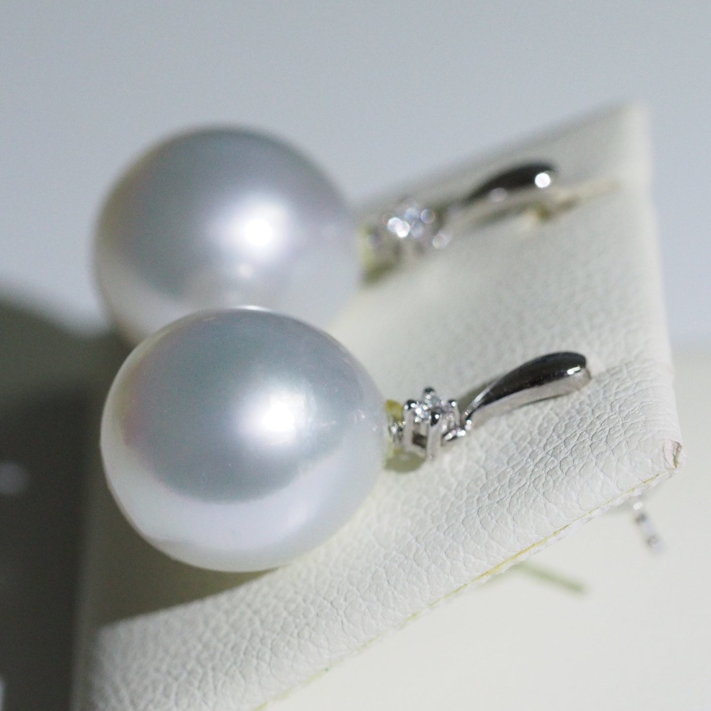 South Sea pearl drop earrings side view β natural diamond 18K white gold | Tayam Sydney CBD