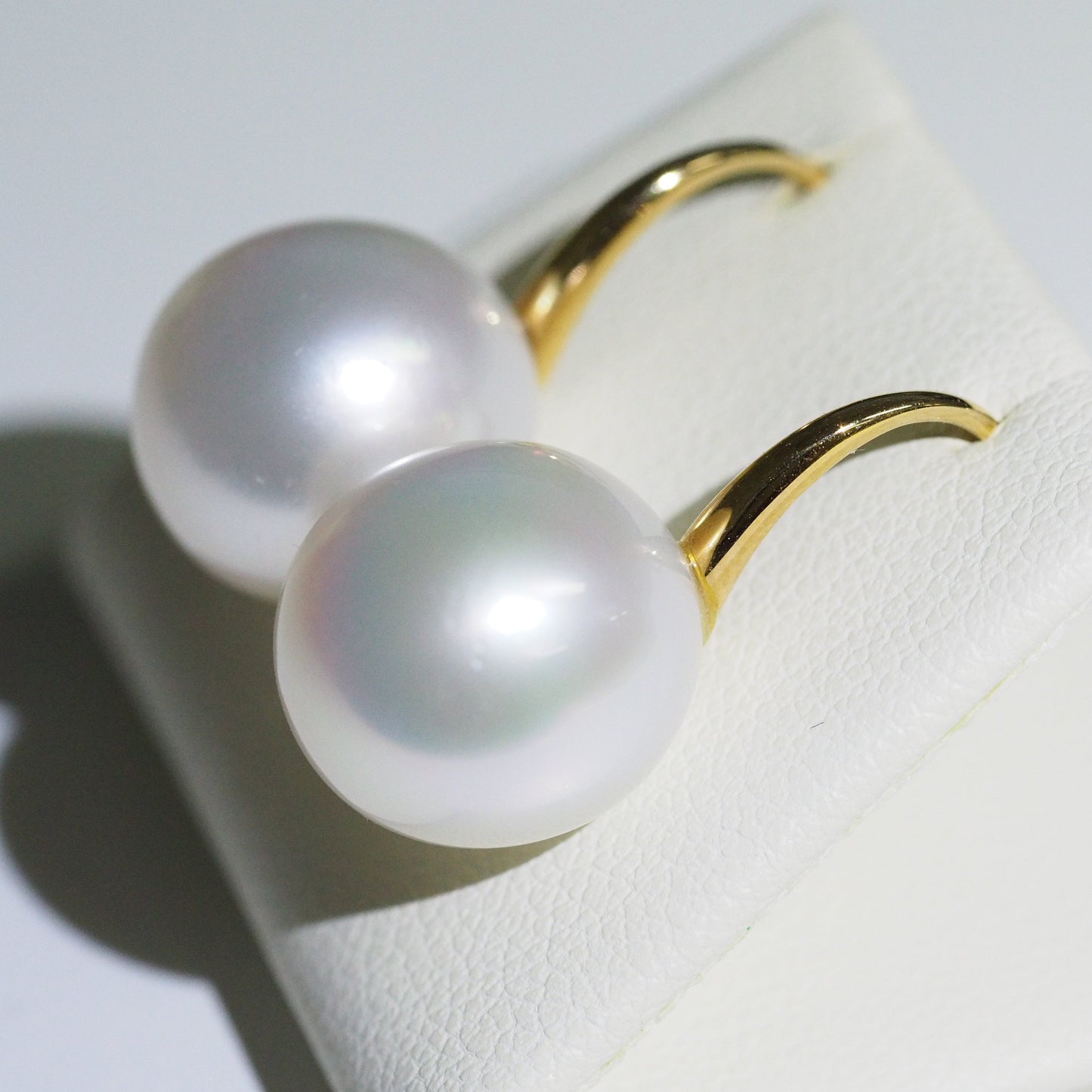 South Sea pearl earrings side view β 18K yellow gold near round | Tayam Sydney CBD