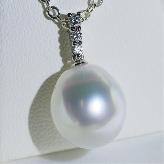 South Sea pearl pendant close-up — oval pearl pink silver overtones 18K white gold | Tayam Jewellery Sydney