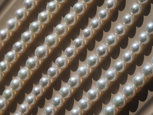 South Sea Pearls vs. Freshwater Pearls: A Sydney Buyer's Guide Tayam Jewellery