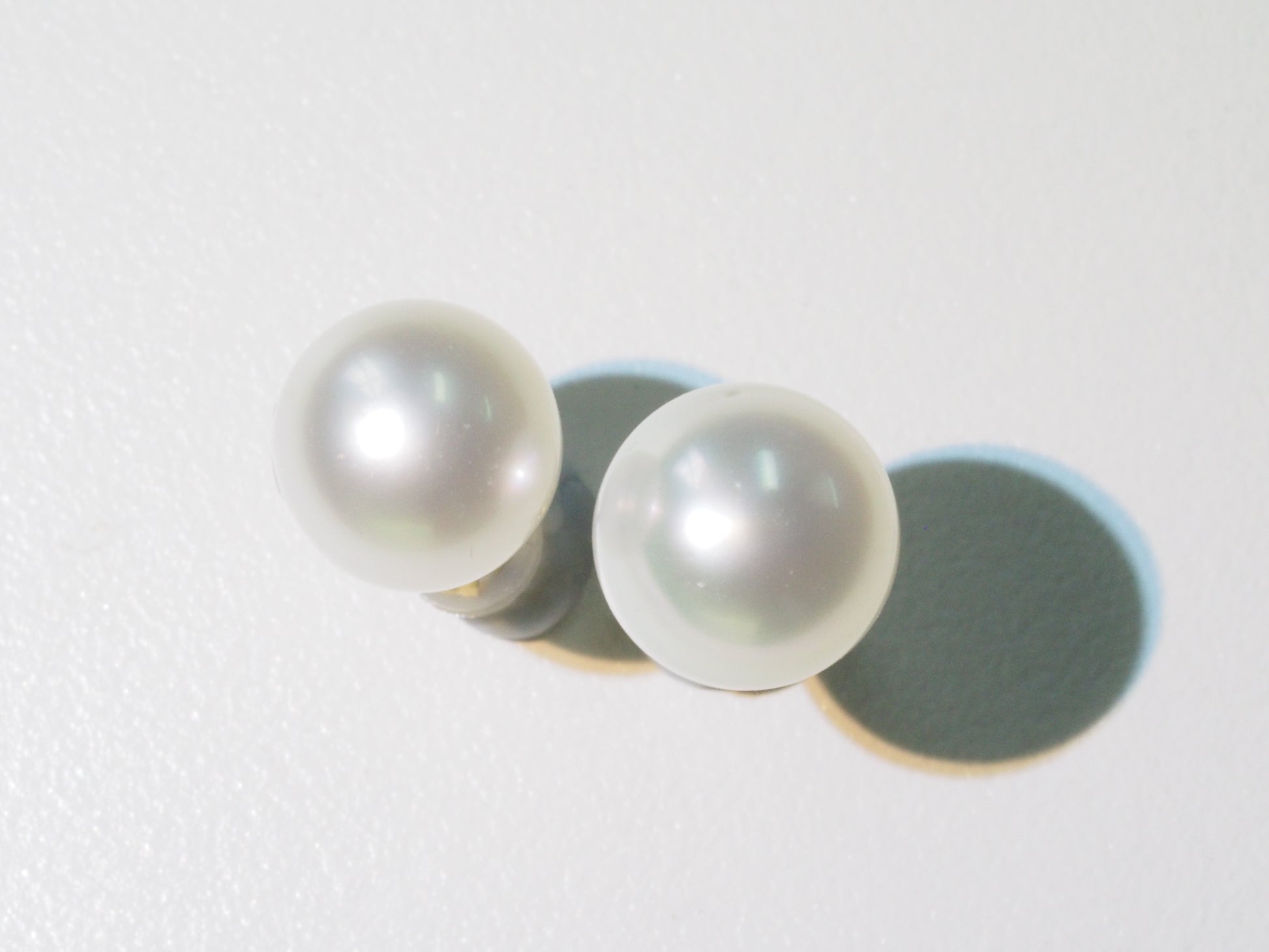 Australian South Sea Pearl Stud Earrings (9-10mm) | Tayam Jewellery