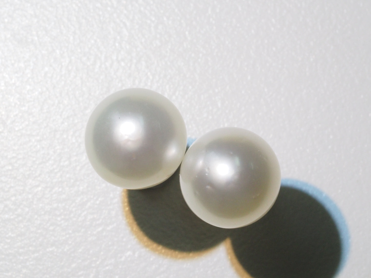 Australian South Sea Pearl Stud Earrings (9-10mm) | Tayam Jewellery