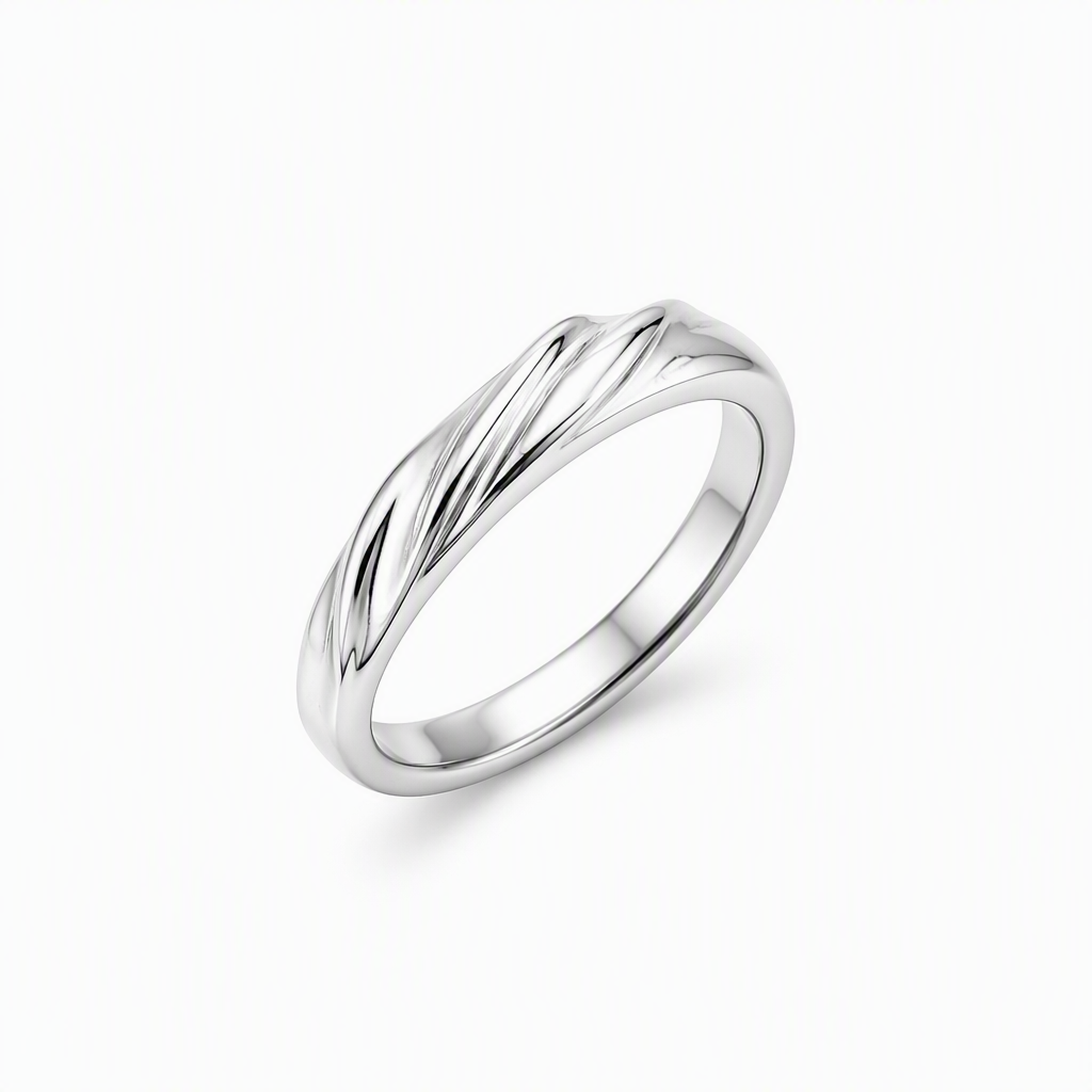 Twist crossover wedding ring close-up — 18K gold bespoke band | Tayam Sydney