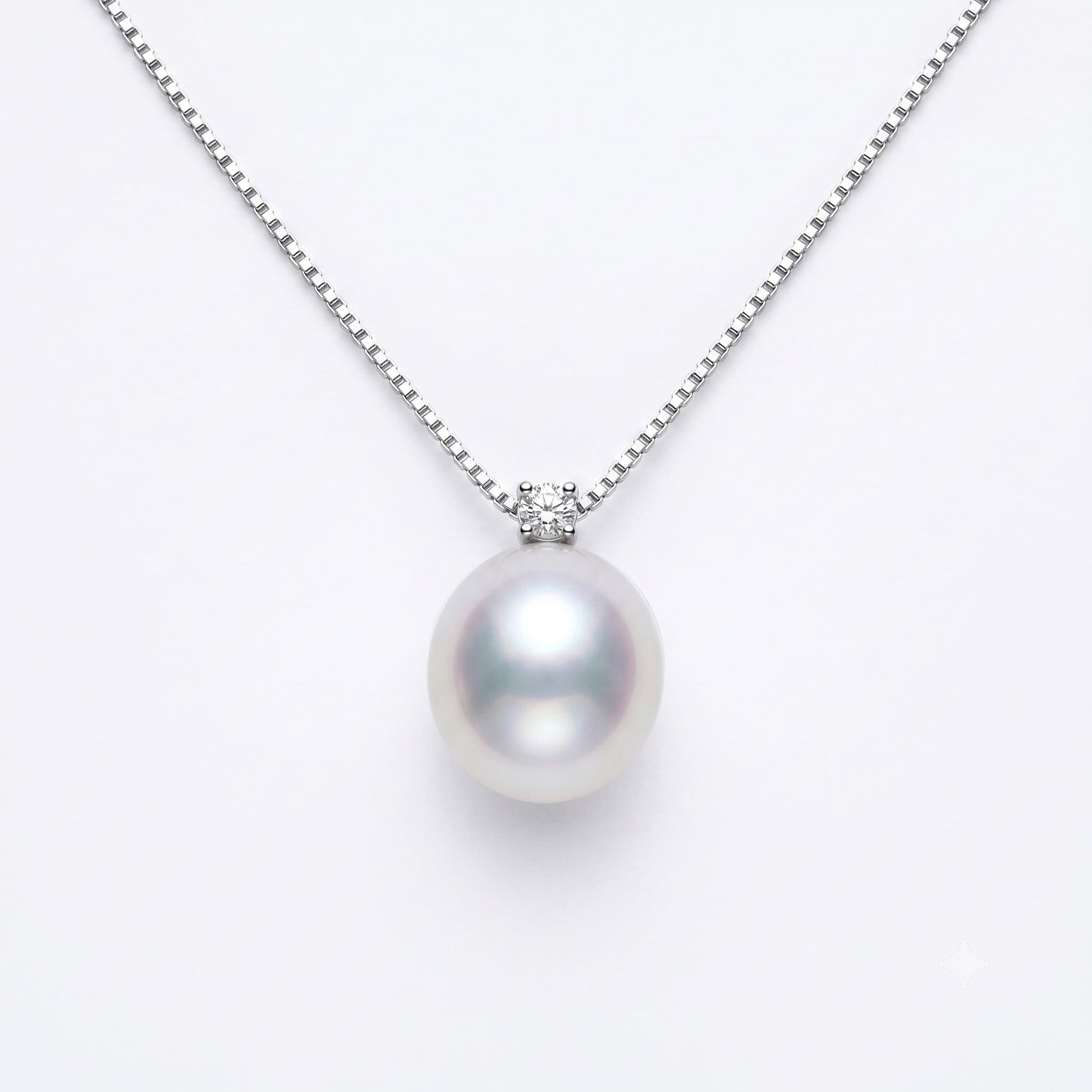 South Sea pearl pendant front view — 12mm oval pearl exceptional lustre elegant drop design Sydney