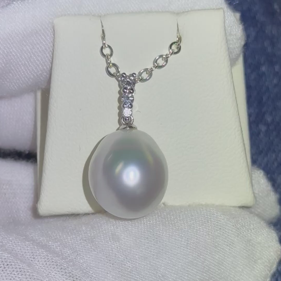 12-13mm oval South Sea pearl pendant video with lab diamonds — 18K white gold | Tayam Sydney CBD