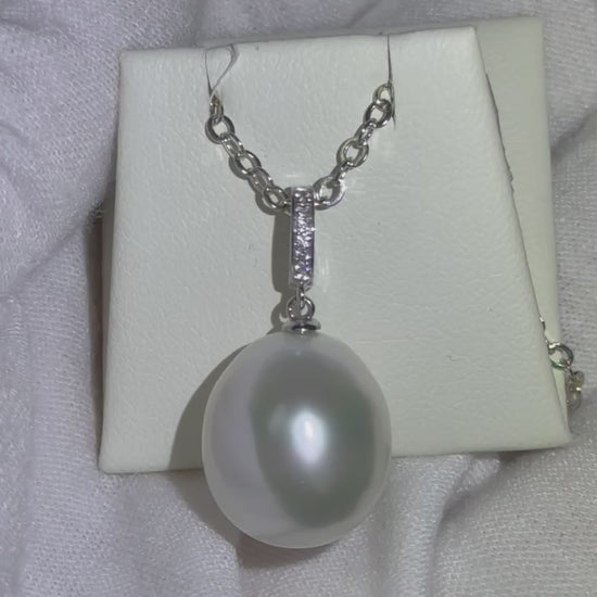 13.5-14mm oval South Sea pearl pendant video with lab diamonds — 9K white gold | Tayam Sydney CBD