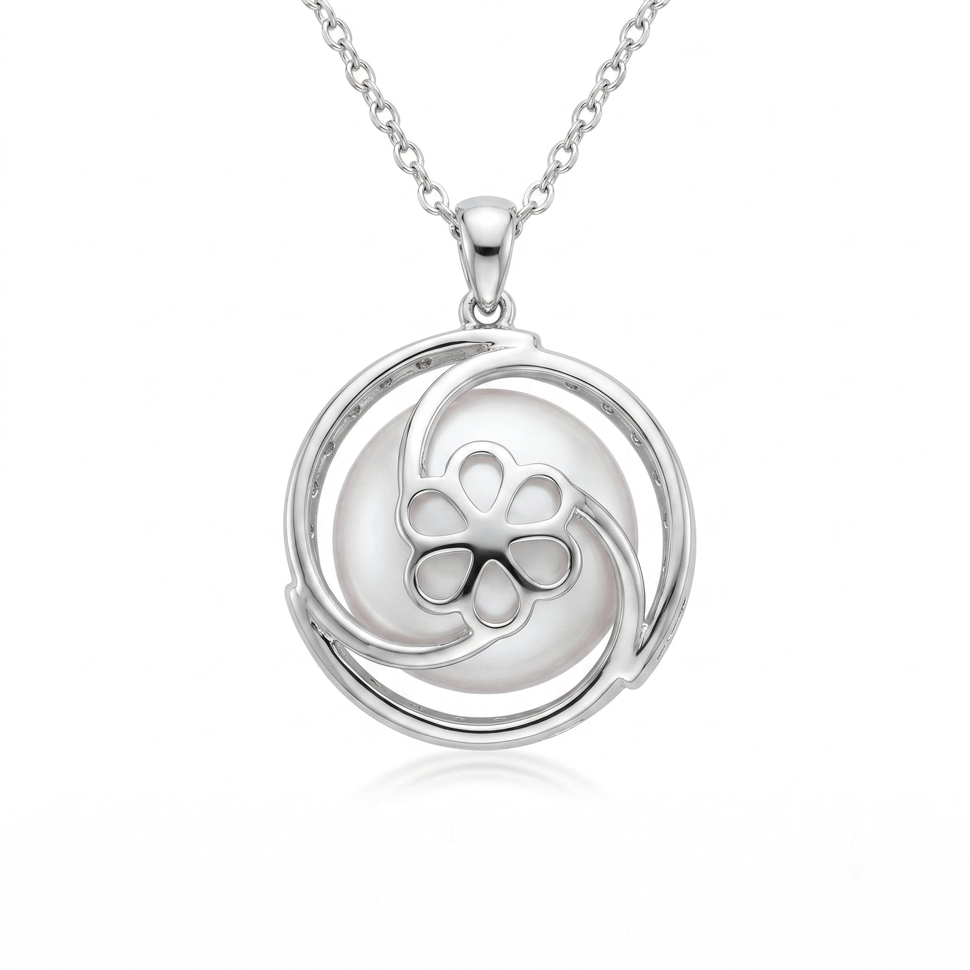 18K white gold clasp and setting detail of South Sea Pearl pendant with natural diamonds