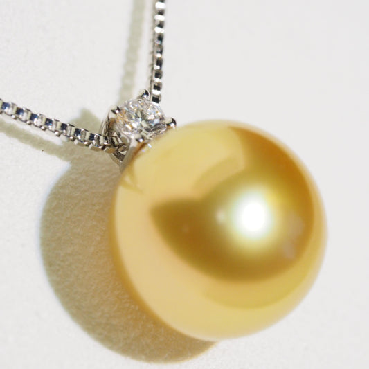 Golden South Sea pearl pendant close-up — AAA lustre 9K white gold lab diamond | Tayam Jewellery Sydney