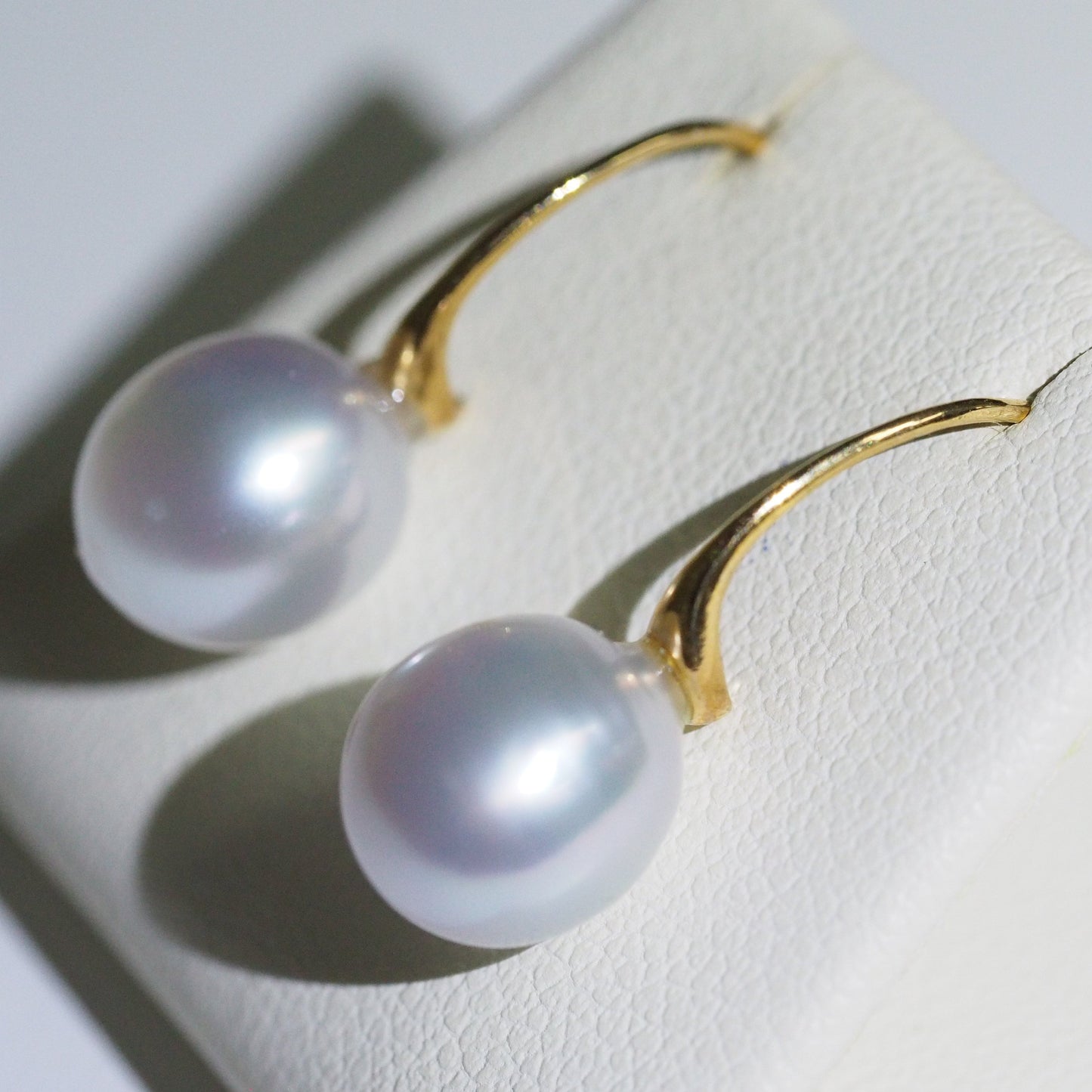 South Sea pearl earrings side view — 9mm round 18K yellow gold | Tayam Sydney CBD