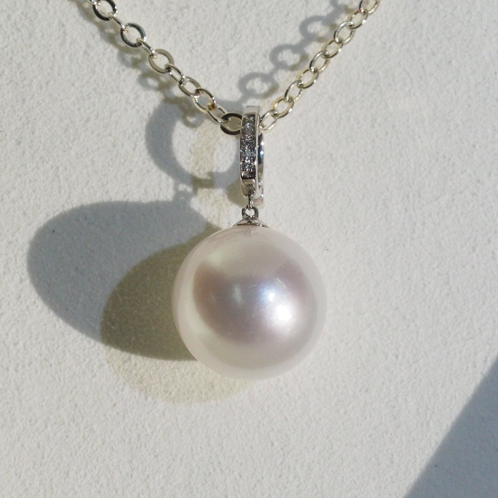 South Sea pearl pendant close-up — pink overtones AAA lustre 18K white gold | Tayam Jewellery Sydney